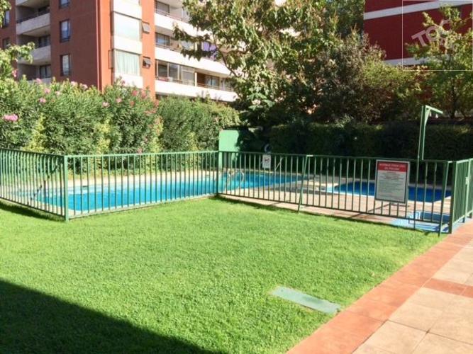 Cercano a Barrio Italia, ÑUÑOA: Dueña directa vende,