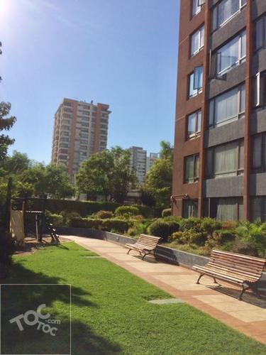 Cercano a Barrio Italia, ÑUÑOA: Dueña directa vende,
