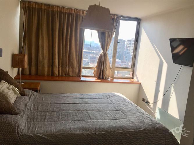 Cercano a Barrio Italia, ÑUÑOA: Dueña directa vende,