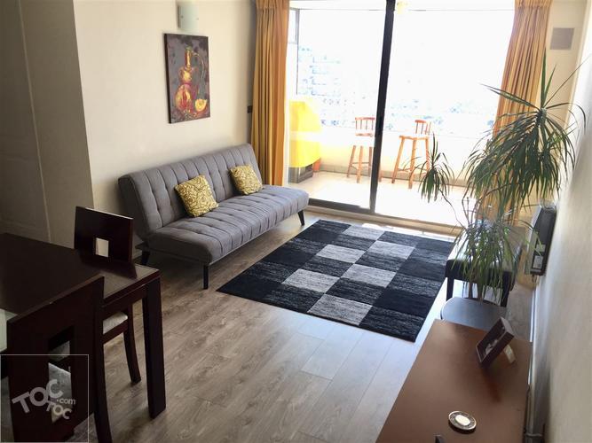 Cercano a Barrio Italia, ÑUÑOA: Dueña directa vende,