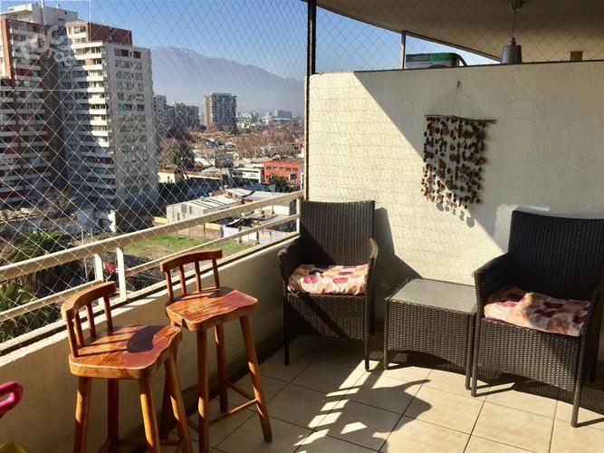 Cercano a Barrio Italia, ÑUÑOA: Dueña directa vende,