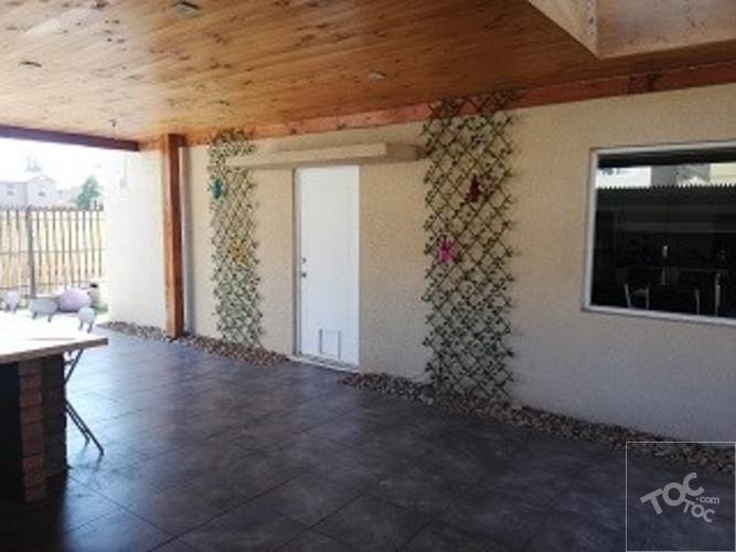 AMPLIA Y ACOGEDORA CASA UBICADA EN EL SECTOR VALLE LO CAMPINO