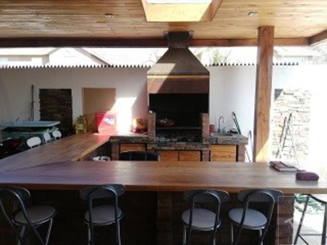 AMPLIA Y ACOGEDORA CASA UBICADA EN EL SECTOR VALLE LO CAMPINO