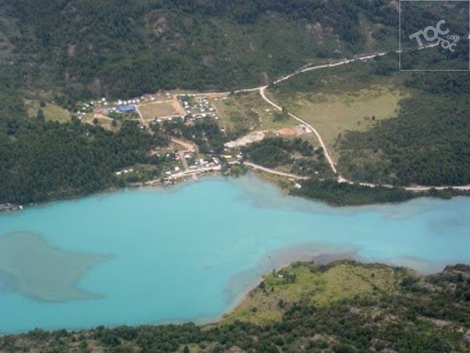 Vendo campo de 9,5 hectareas a 300 mt de Puerto Bertrand
