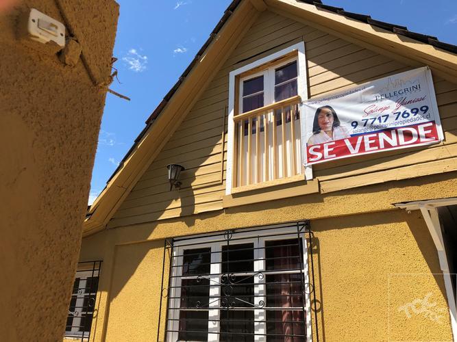 GRAN REBAJA DE PRECIO !! PROPIEDAD EN ESQUINA CON LOCAL COMERCIAL Y DOS CASAS EN SAN MIGUEL