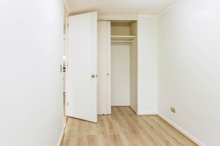 Arriendo Departamento Cercano a Metro Santa Lucia, Santa Rosa 237