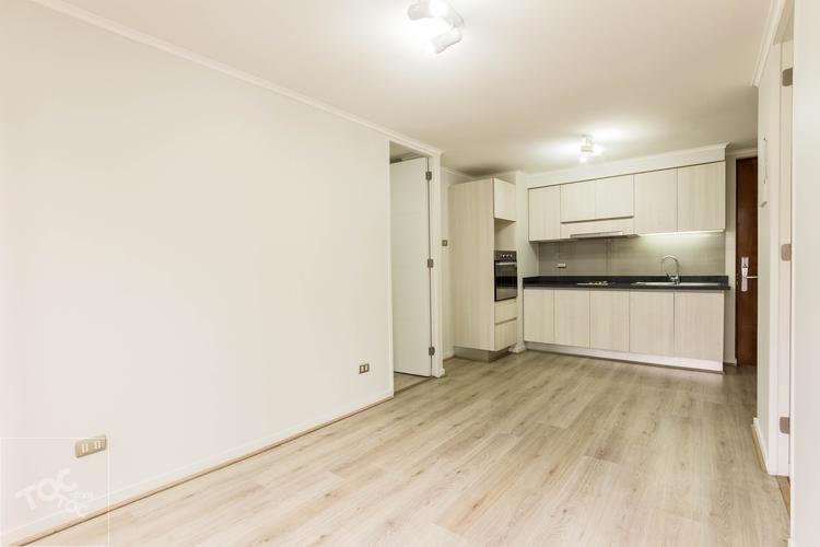 Arriendo Departamento Cercano a Metro Santa Lucia, Santa Rosa 237