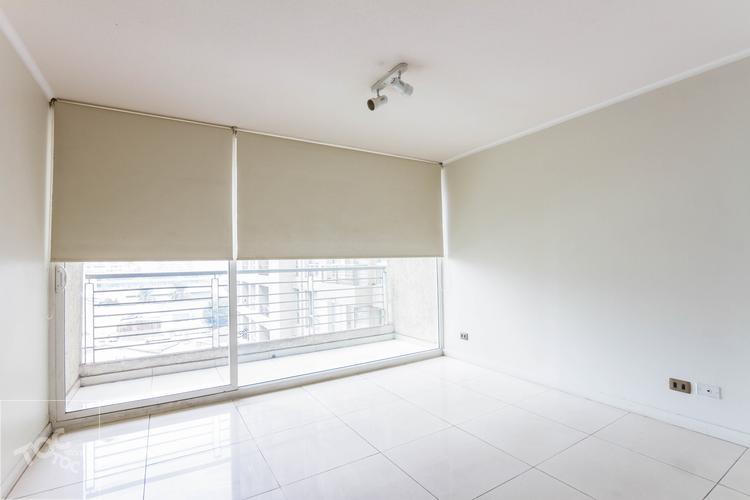 Arriendo Departamento Metro Santa Lucía, Sara Del Campo 535