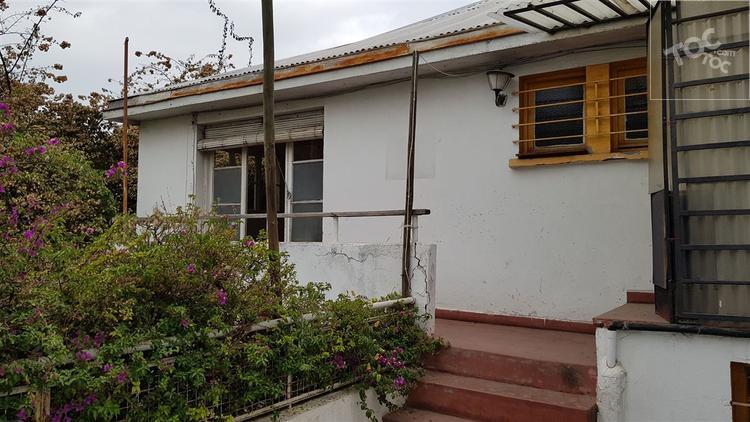 Propiedad de 636 m2 en Infante Elena Blanco