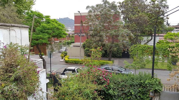 Propiedad de 636 m2 en Infante Elena Blanco