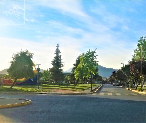 Se Vende casa comuna de Maipú - La Farfana