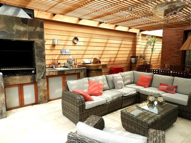 Se Vende-Preciosa Casa en Sector San Carlos de Apoquindo