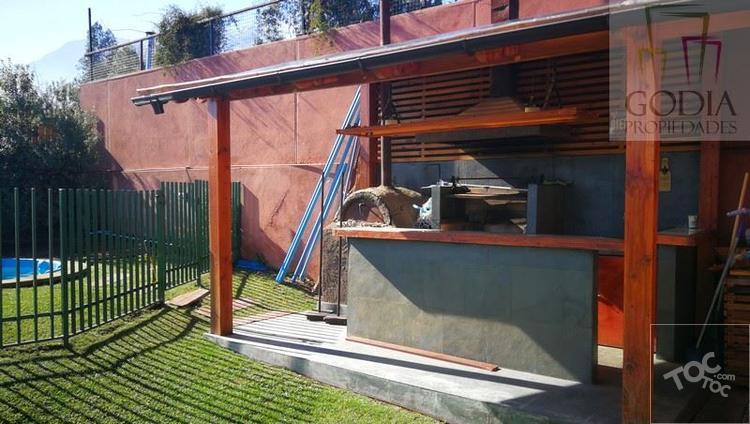 ¡ESPECTACULAR CASA EN CONDOMINIO! - LAS PIRCAS