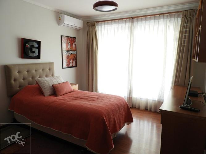 En Condominio - Linda Casa Sector San Carlos De Apoquindo