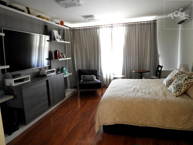 En Condominio - Linda Casa Sector San Carlos De Apoquindo