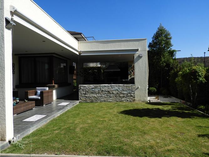 En Condominio - Linda Casa Sector San Carlos De Apoquindo
