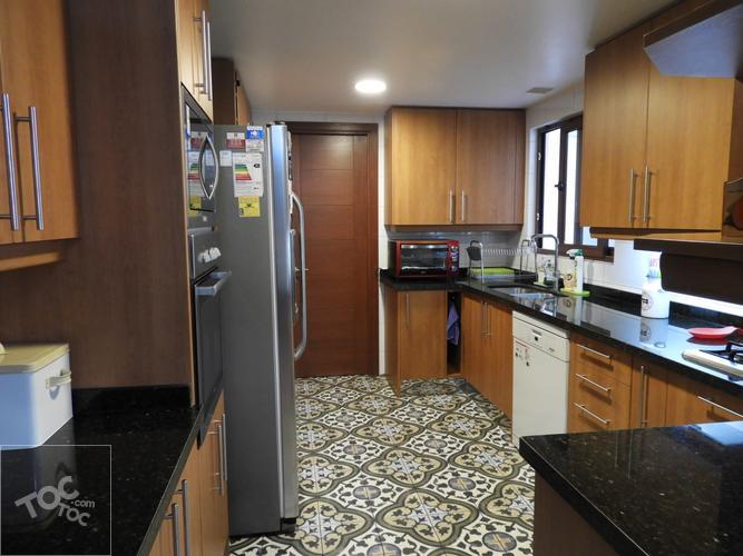 En Condominio - Linda Casa Sector San Carlos De Apoquindo