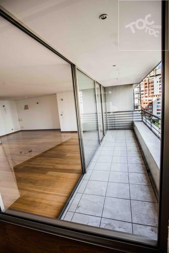 Arriendo departamento Presidente Riesco con el Golf