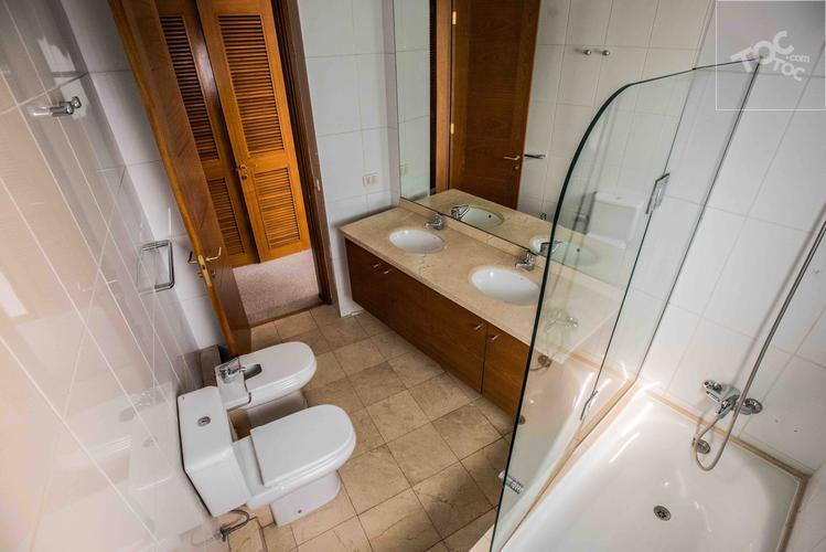 Arriendo departamento Presidente Riesco con el Golf
