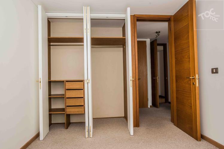 Arriendo departamento Presidente Riesco con el Golf