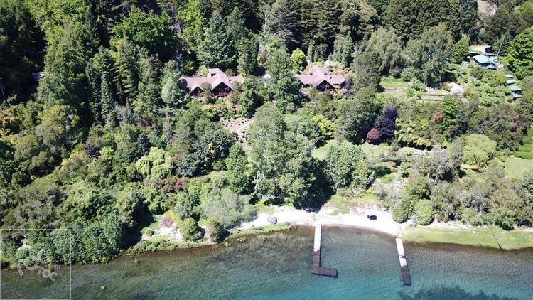 Ubicado a 17 kilómetros del pueblo de Panguipulli