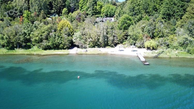 Ubicado a 17 kilómetros del pueblo de Panguipulli