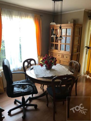 Casa en la seguridad de un condominio