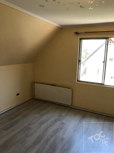 Casa en la seguridad de un condominio