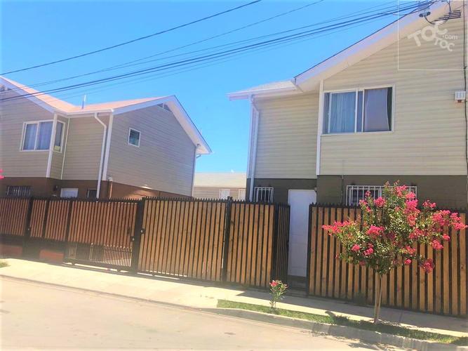 SE ARRIENDA CASA EN CONDOMINIO, COMUNA SAN BERNARDO
