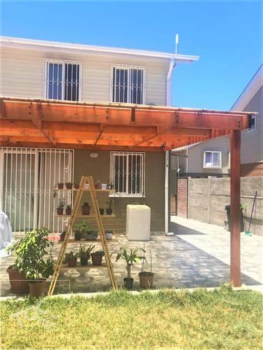 SE ARRIENDA CASA EN CONDOMINIO, COMUNA SAN BERNARDO