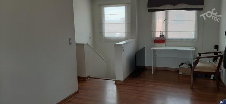 Casa 140 m2 con piscina, Valle Araucarias