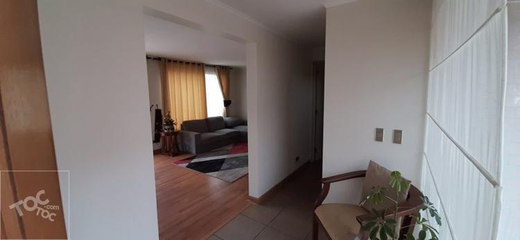 Casa 140 m2 con piscina, Valle Araucarias