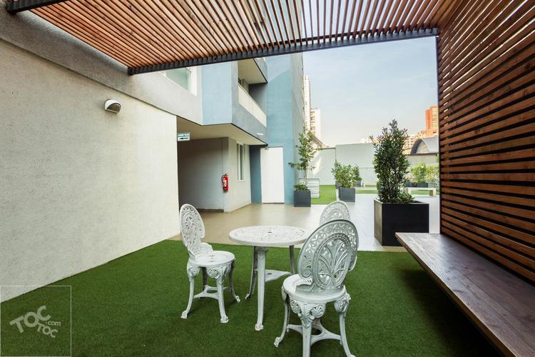 Promoción hasta 31-01 Sin Comisión por Corretaje !!! Arriendo Departamento 2 Habitaciones y 2 Baños Santa Rosa 237 Metro Santa Lucia
