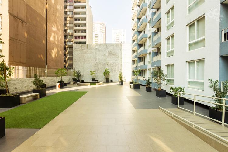 Promoción hasta 31-01 Sin Comisión por Corretaje !!! Arriendo Departamento 2 Habitaciones y 2 Baños Santa Rosa 237 Metro Santa Lucia