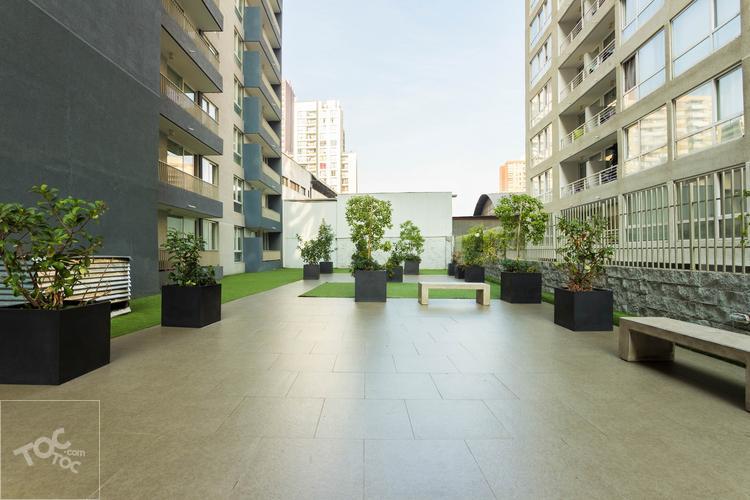 Promoción hasta 31-01 Sin Comisión por Corretaje !!! Arriendo Departamento 2 Habitaciones y 2 Baños Santa Rosa 237 Metro Santa Lucia
