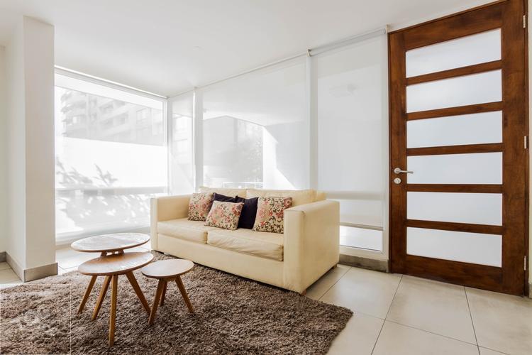 Promoción hasta 31-01 Sin Comisión por Corretaje !!! Arriendo Departamento 2 Habitaciones y 2 Baños Santa Rosa 237 Metro Santa Lucia