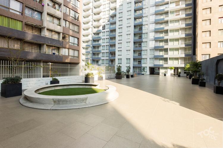 Promoción hasta 31-01 Sin Comisión por Corretaje !!! Arriendo Departamento 2 Habitaciones y 2 Baños Santa Rosa 237 Metro Santa Lucia