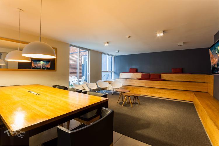 Promoción hasta 31-01 Sin Comisión por Corretaje !!! Arriendo Departamento 2 Habitaciones y 2 Baños Santa Rosa 237 Metro Santa Lucia