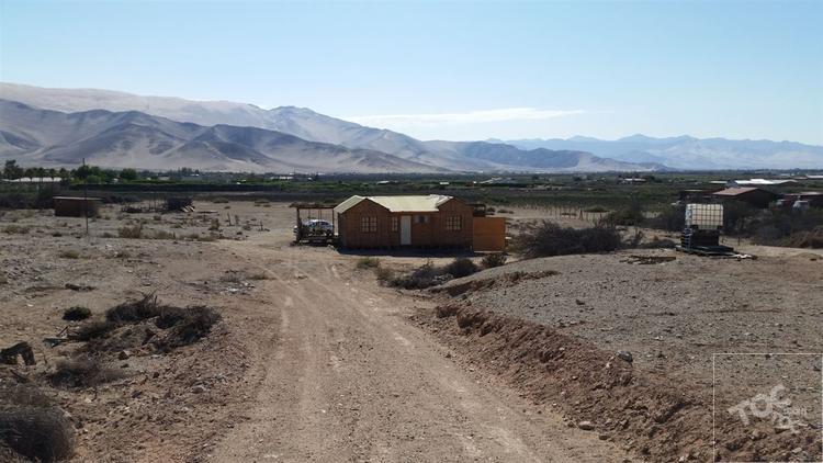 Parcela con cabaña en venta en sector Piedra Colgada, Fundo San Francisco