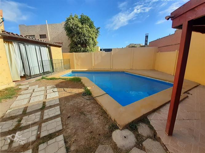 Casa en Condominio Los Lirios del Desierto.