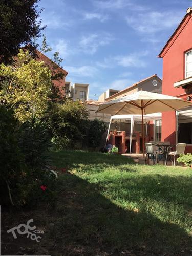HERMOSA CASA EN MICROBARRIO VALLE LO CAMPINO