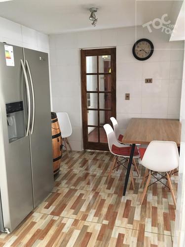 HERMOSA CASA EN MICROBARRIO VALLE LO CAMPINO