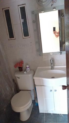 Conjunto Residencial Parque Larrain Departamento 2 amplios dormitorios con closet.