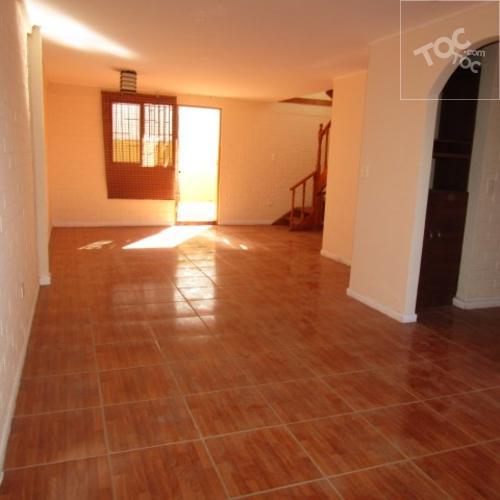 VENDO HERMOSA CASA EN BELLOTO 2000