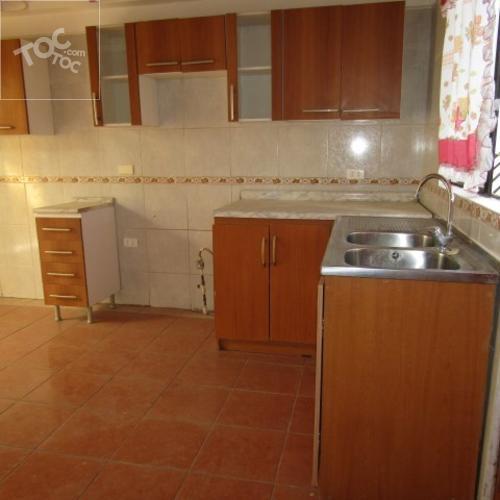 VENDO HERMOSA CASA EN BELLOTO 2000