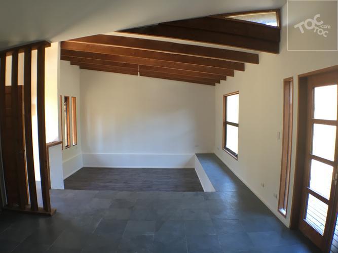 Moderna y Nueva Casa de Diseño en Saltos de Mariman