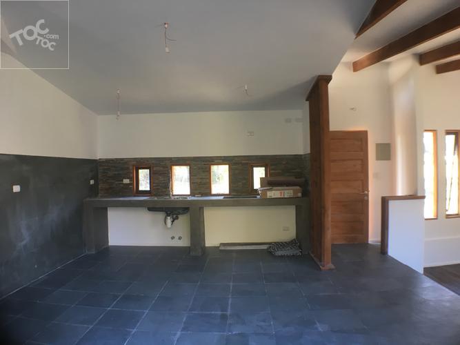 Moderna y Nueva Casa de Diseño en Saltos de Mariman