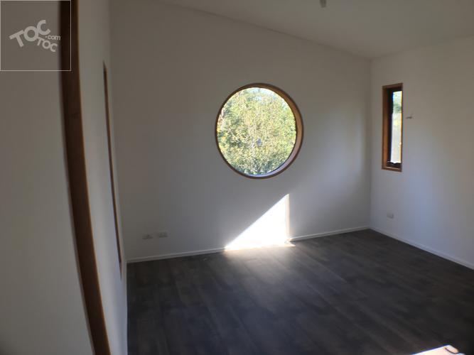 Moderna y Nueva Casa de Diseño en Saltos de Mariman