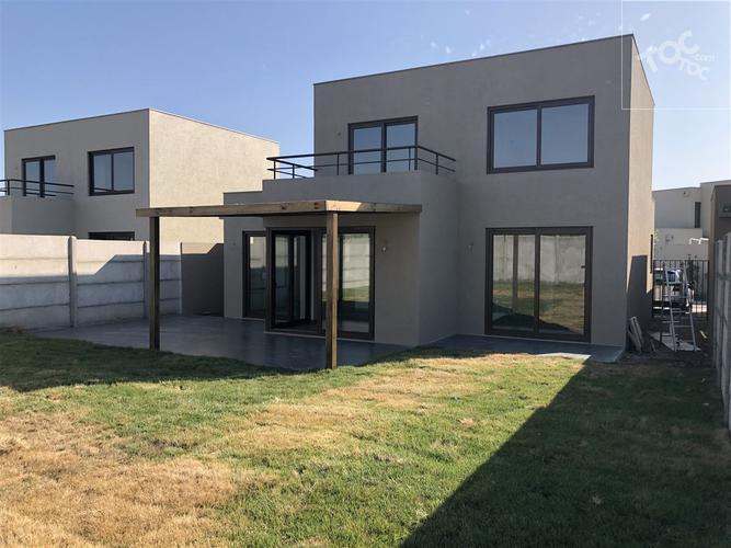 Santa Elena / Condominio Valle Nogales