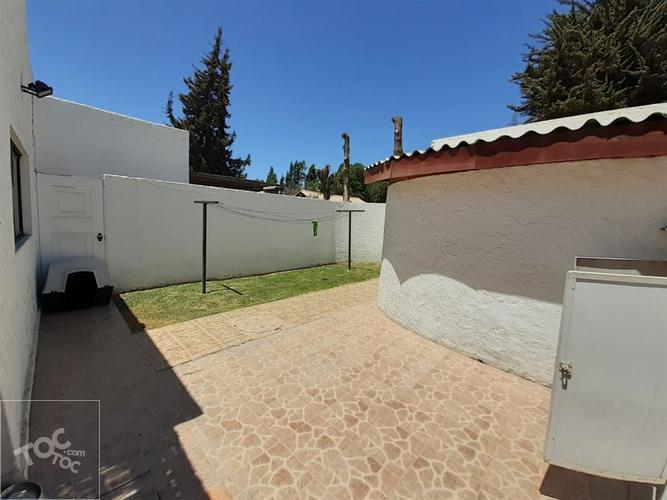 Casa en venta en sector callejón Guillermo Toro Lorca
